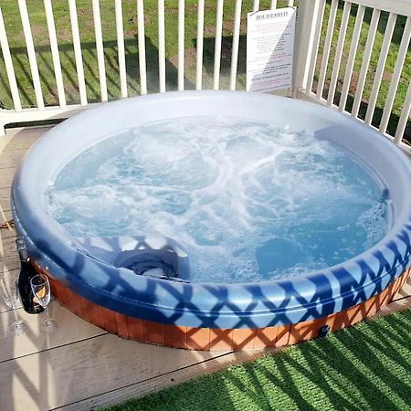 15 Kestrel Close Hot Tub Retreat Tattershall Buitenkant foto