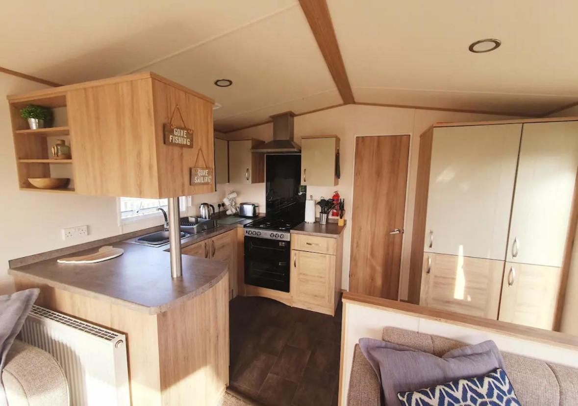 15 Kestrel Close Hot Tub Retreat Tattershall Buitenkant foto